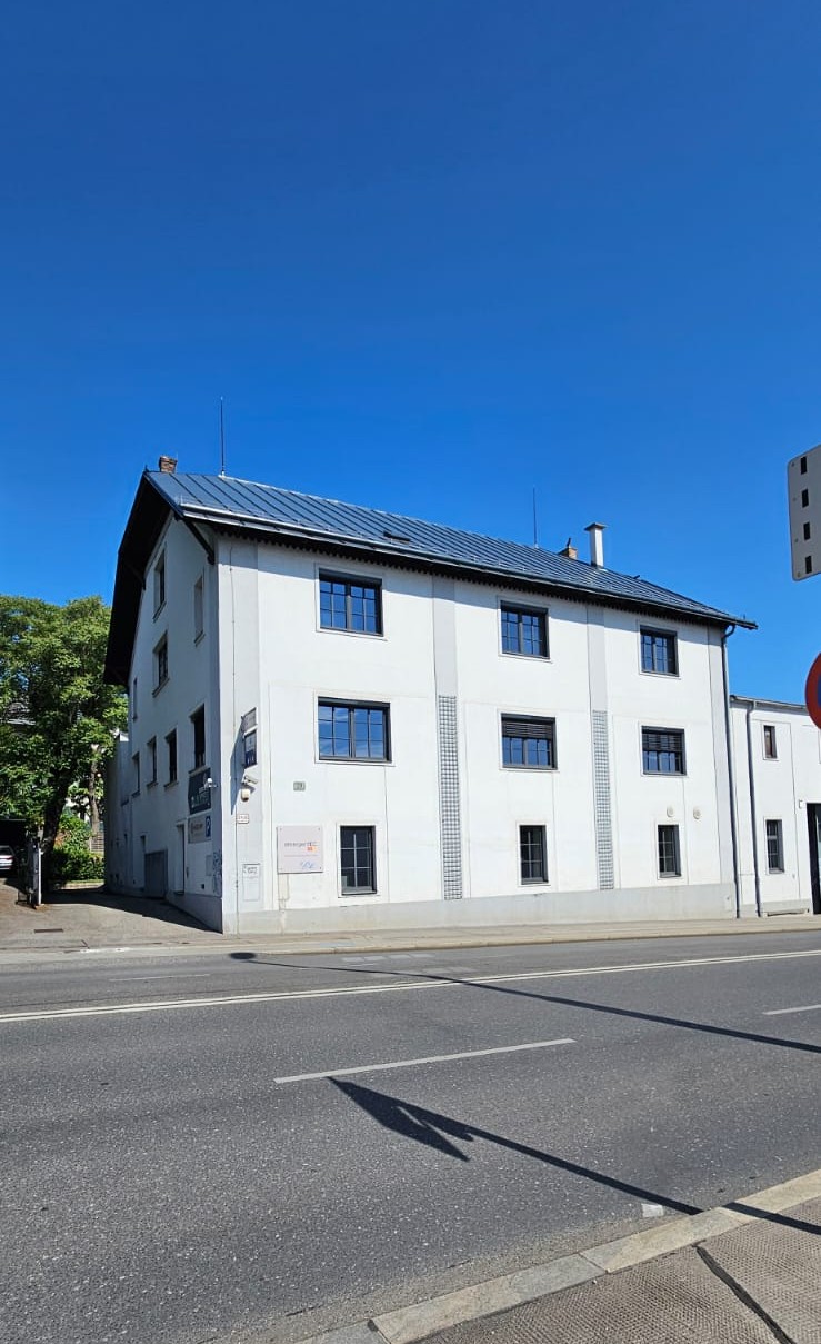 Office PowerBot Vienna